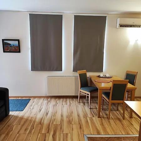 Dios Apartment *